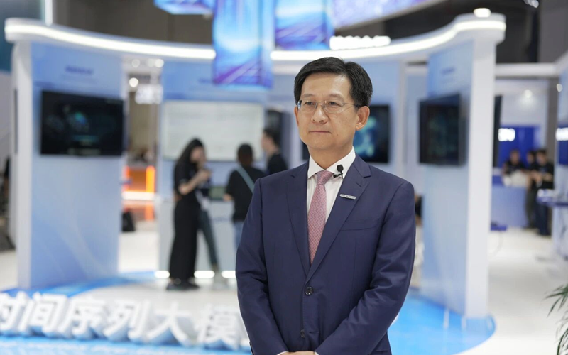 崔山受新华社专访：以工业具身智能沉构出产力，引领流程工业智能化升级